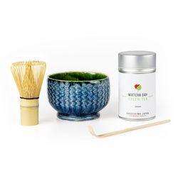 Matcha Day balík - Tradičná príprava zelený čaj - BIO Kasai 30g (plechovka) Farba misky (chawan): modrá